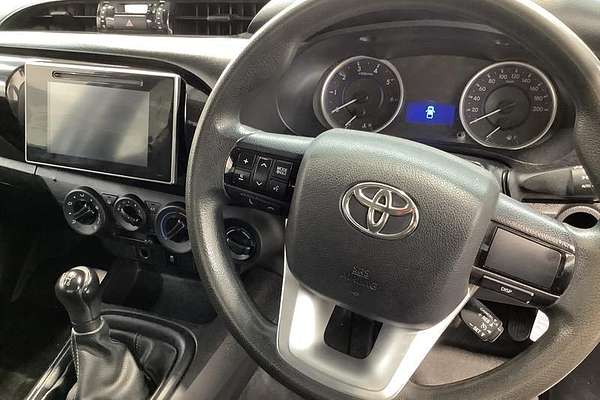 2018 Toyota Hilux SR GUN126R 4X4