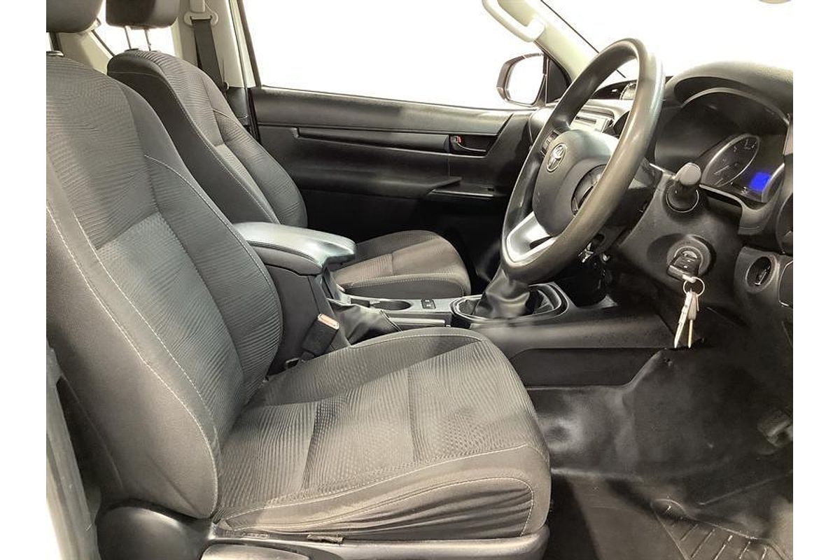 2018 Toyota Hilux SR GUN126R 4X4