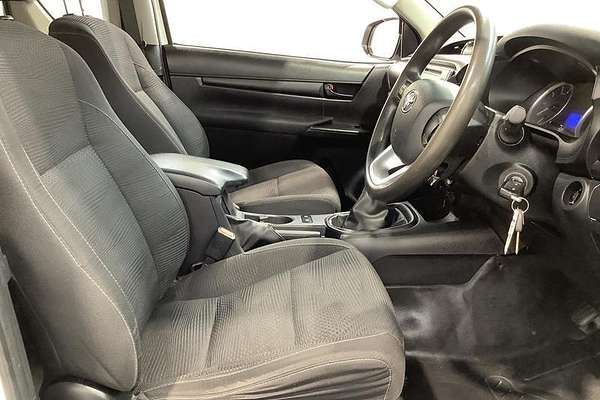 2018 Toyota Hilux SR GUN126R 4X4