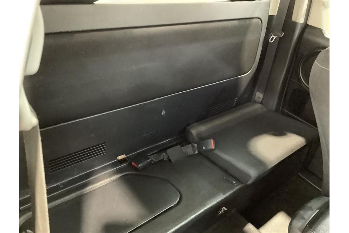 2018 Toyota Hilux SR GUN126R 4X4