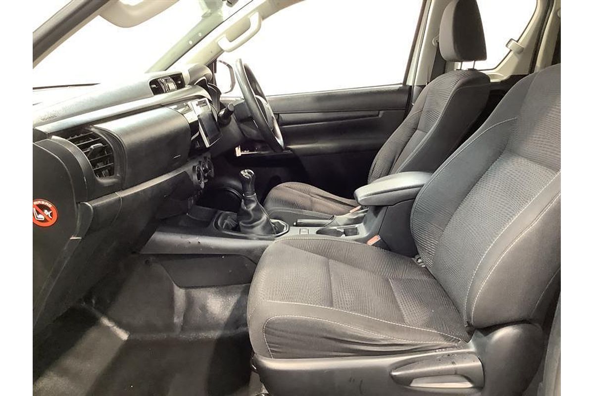 2018 Toyota Hilux SR GUN126R 4X4
