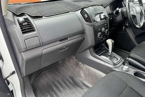 2015 Isuzu D-MAX SX 4X4