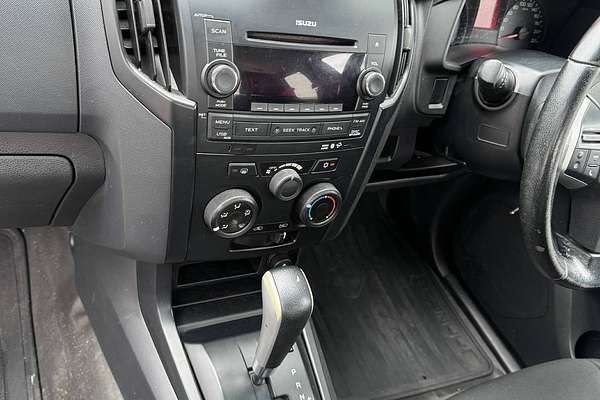 2015 Isuzu D-MAX SX 4X4