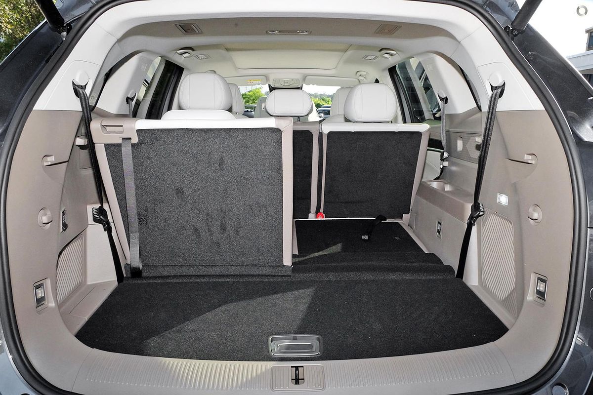 2025 MG QS Essence IS31