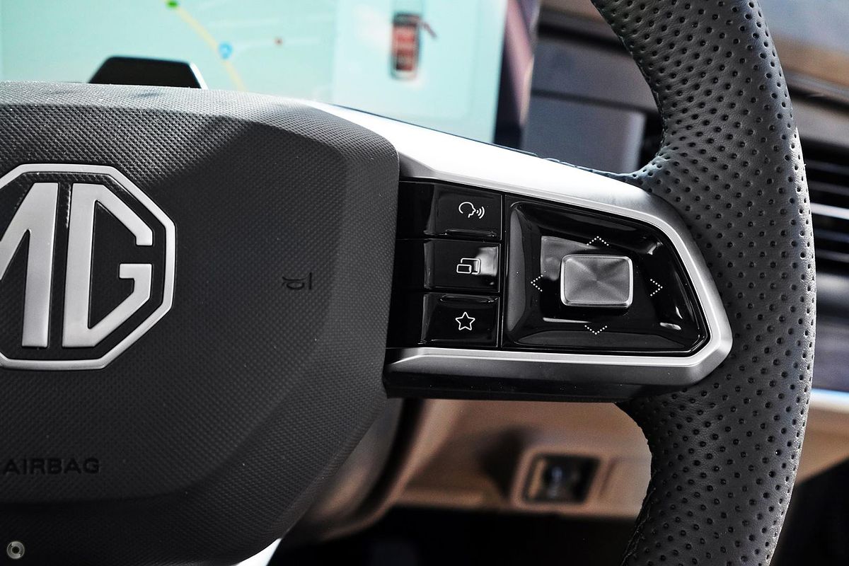 2025 MG QS Essence IS31