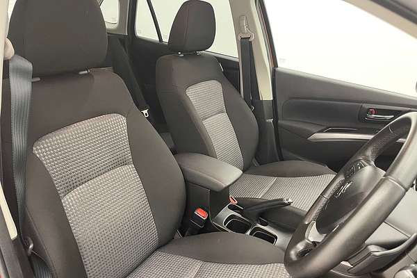 2022 Suzuki S-Cross Turbo JY