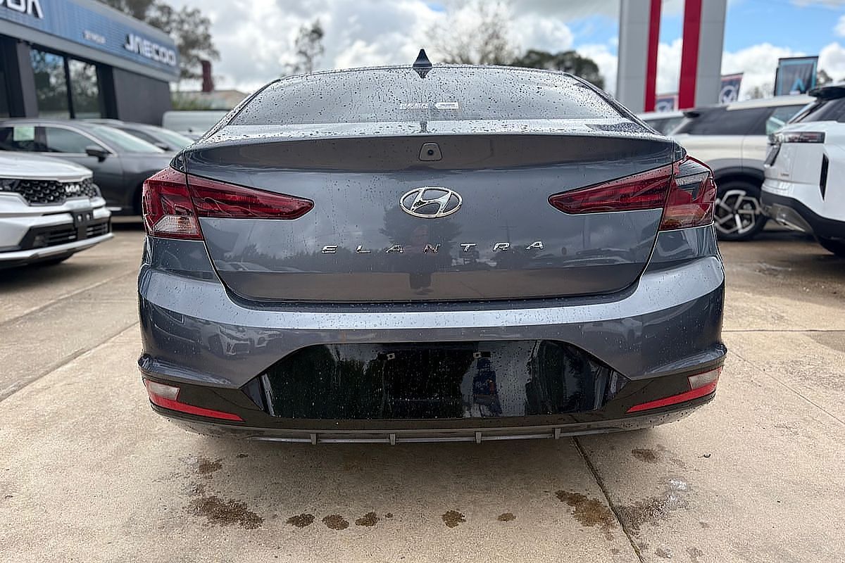 2020 Hyundai Elantra Go AD.2