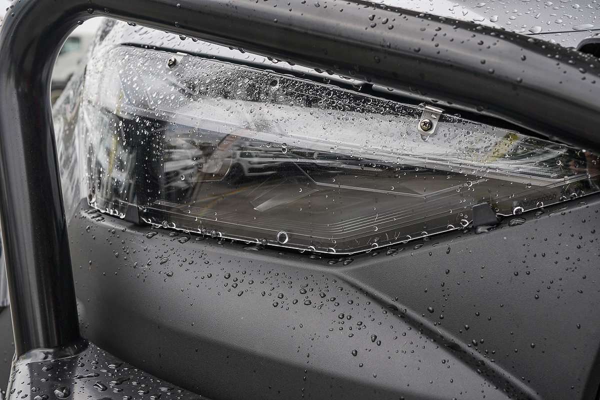 2025 Isuzu MU-X X-TERRAIN