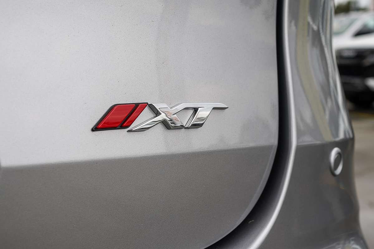 2025 Isuzu MU-X X-TERRAIN