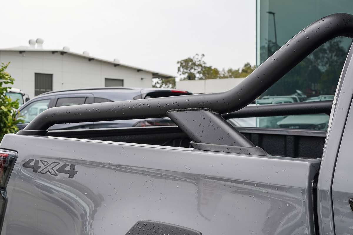 2025 Isuzu D-MAX BLADE 4X4