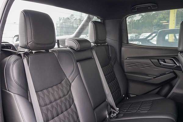 2025 Isuzu D-MAX BLADE 4X4