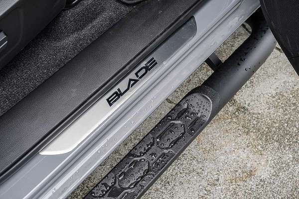 2025 Isuzu D-MAX BLADE 4X4