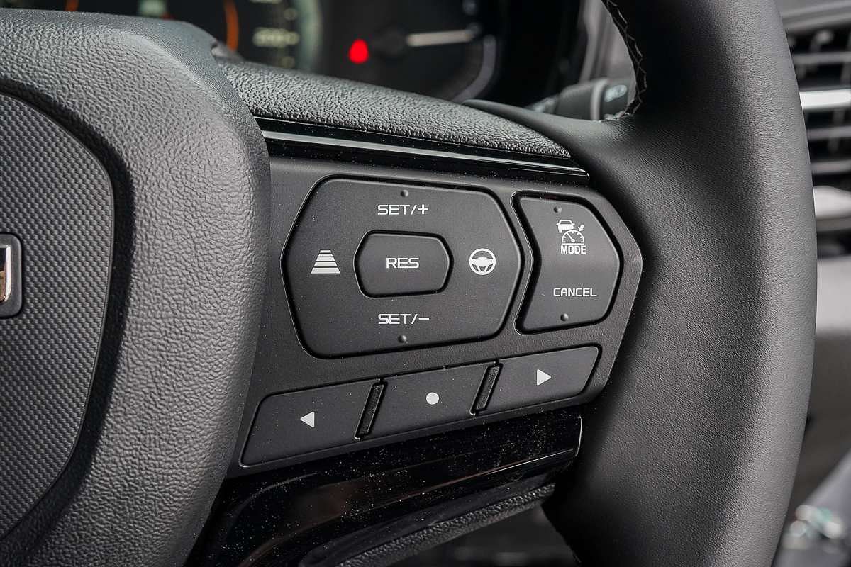 2025 Isuzu D-MAX BLADE 4X4