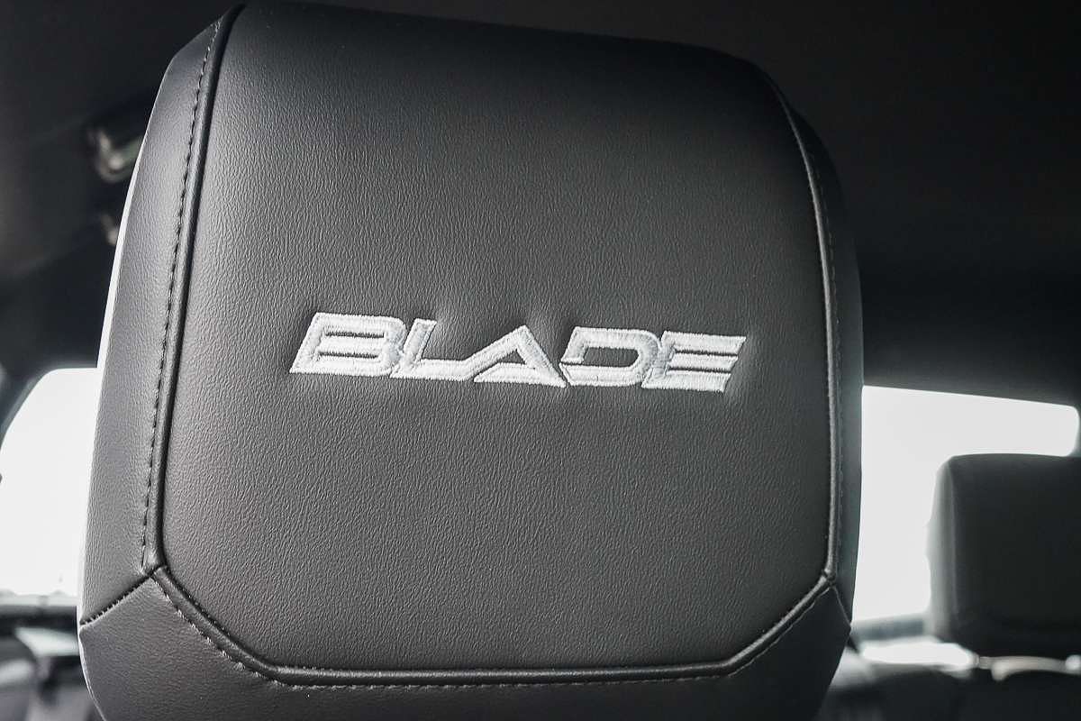 2025 Isuzu D-MAX BLADE 4X4