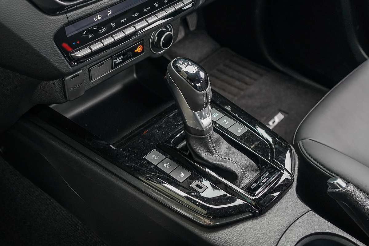 2025 Isuzu D-MAX BLADE 4X4