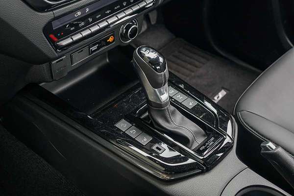 2025 Isuzu D-MAX BLADE 4X4