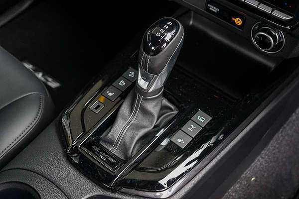 2025 Isuzu D-MAX BLADE 4X4