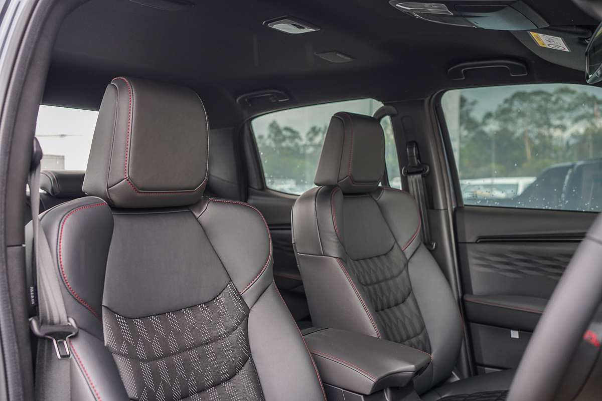 2025 Isuzu D-MAX X-TERRAIN 4X4