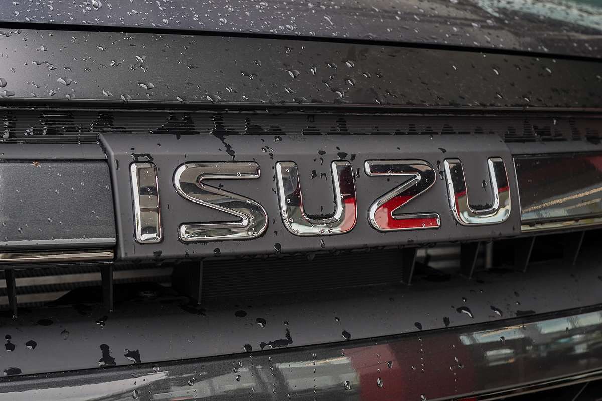 2025 Isuzu D-MAX X-TERRAIN 4X4