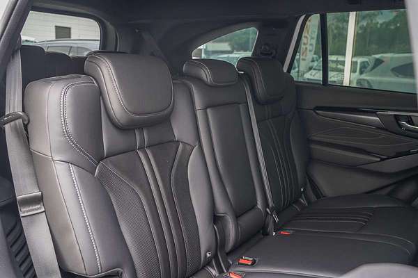 2025 Isuzu MU-X LS-T