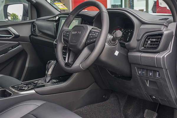 2025 Isuzu MU-X LS-T