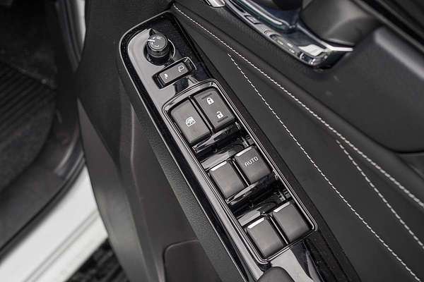 2025 Isuzu MU-X LS-T