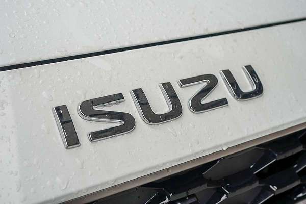 2025 Isuzu MU-X LS-T