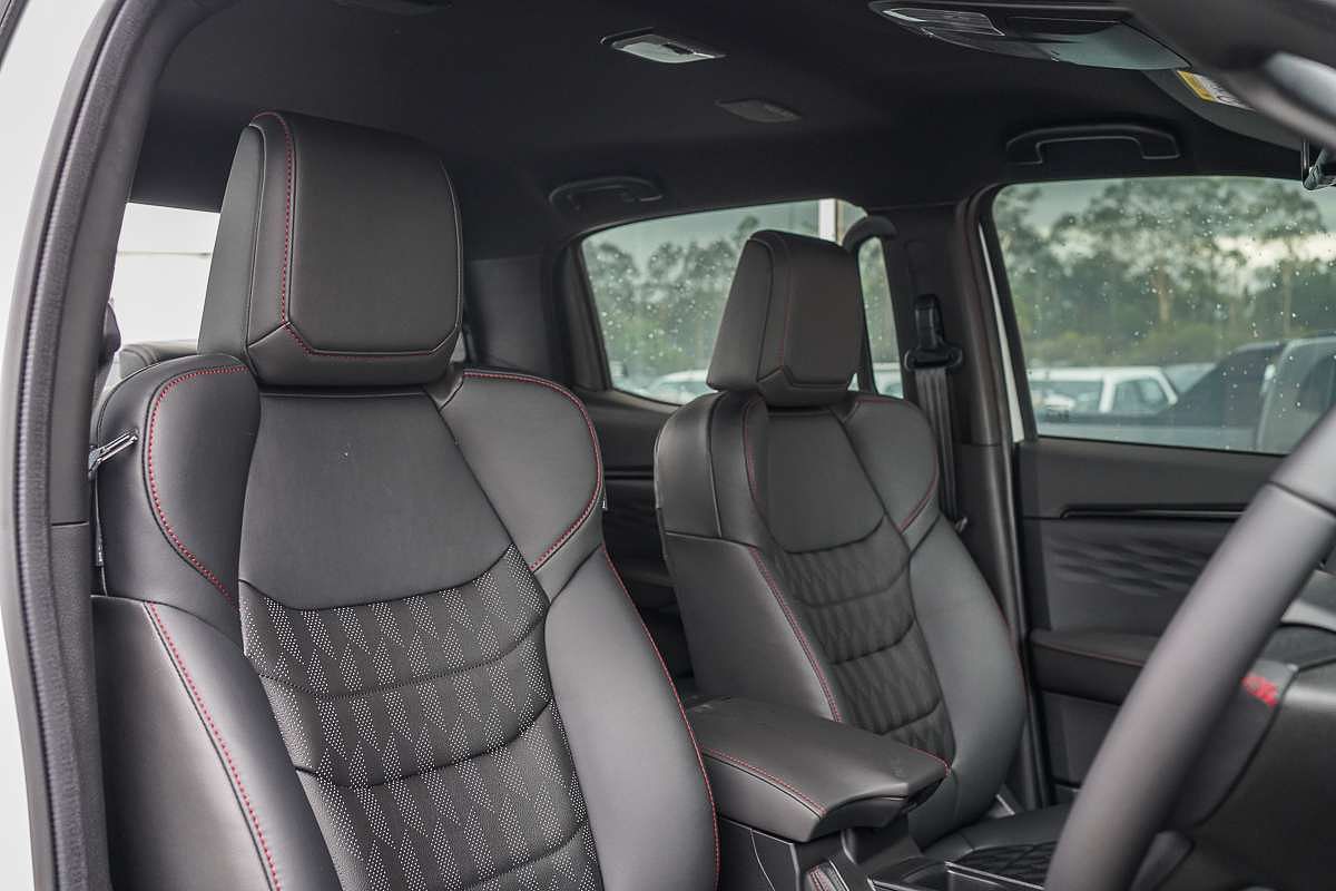 2025 Isuzu D-MAX X-TERRAIN 4X4