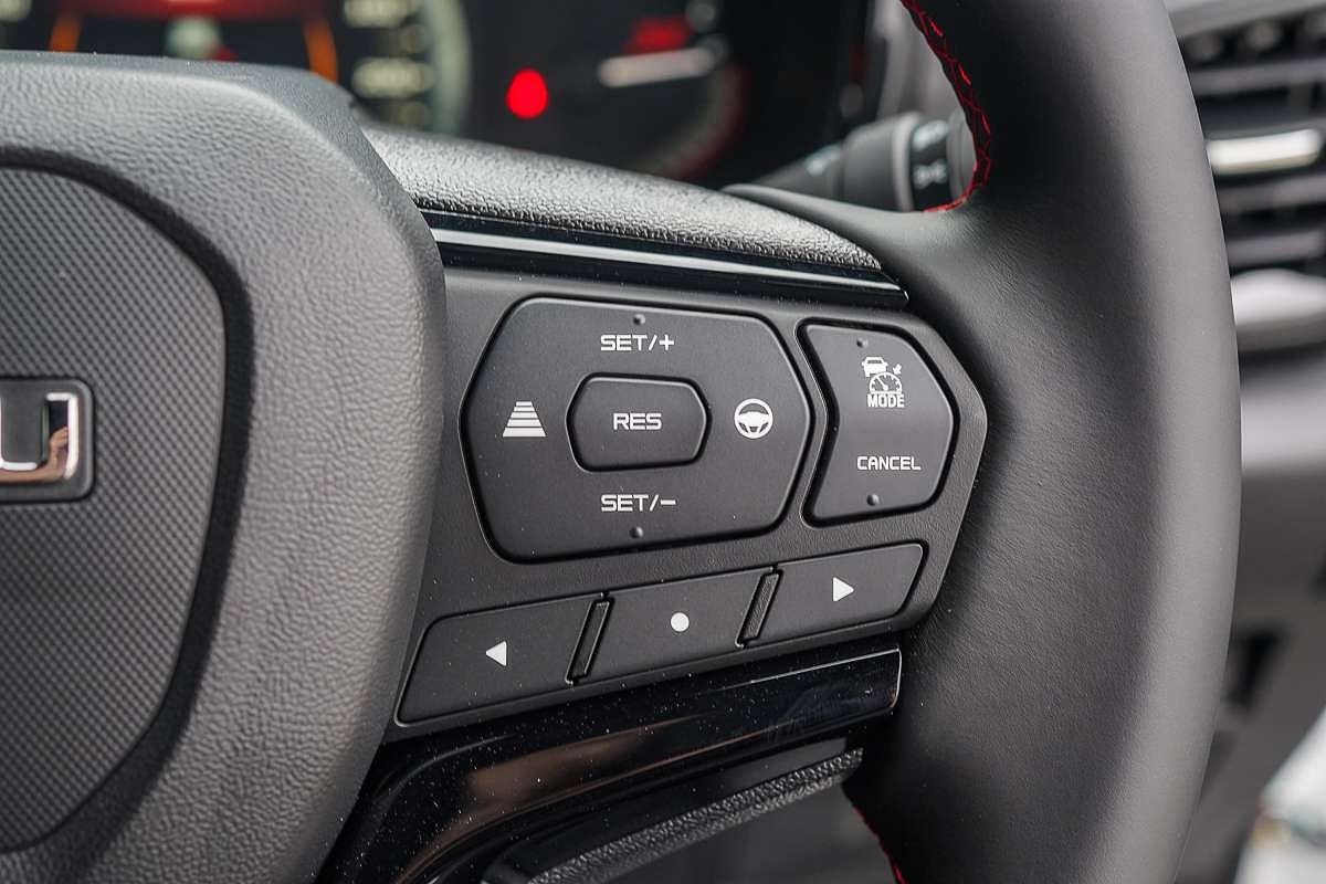 2025 Isuzu D-MAX X-TERRAIN 4X4