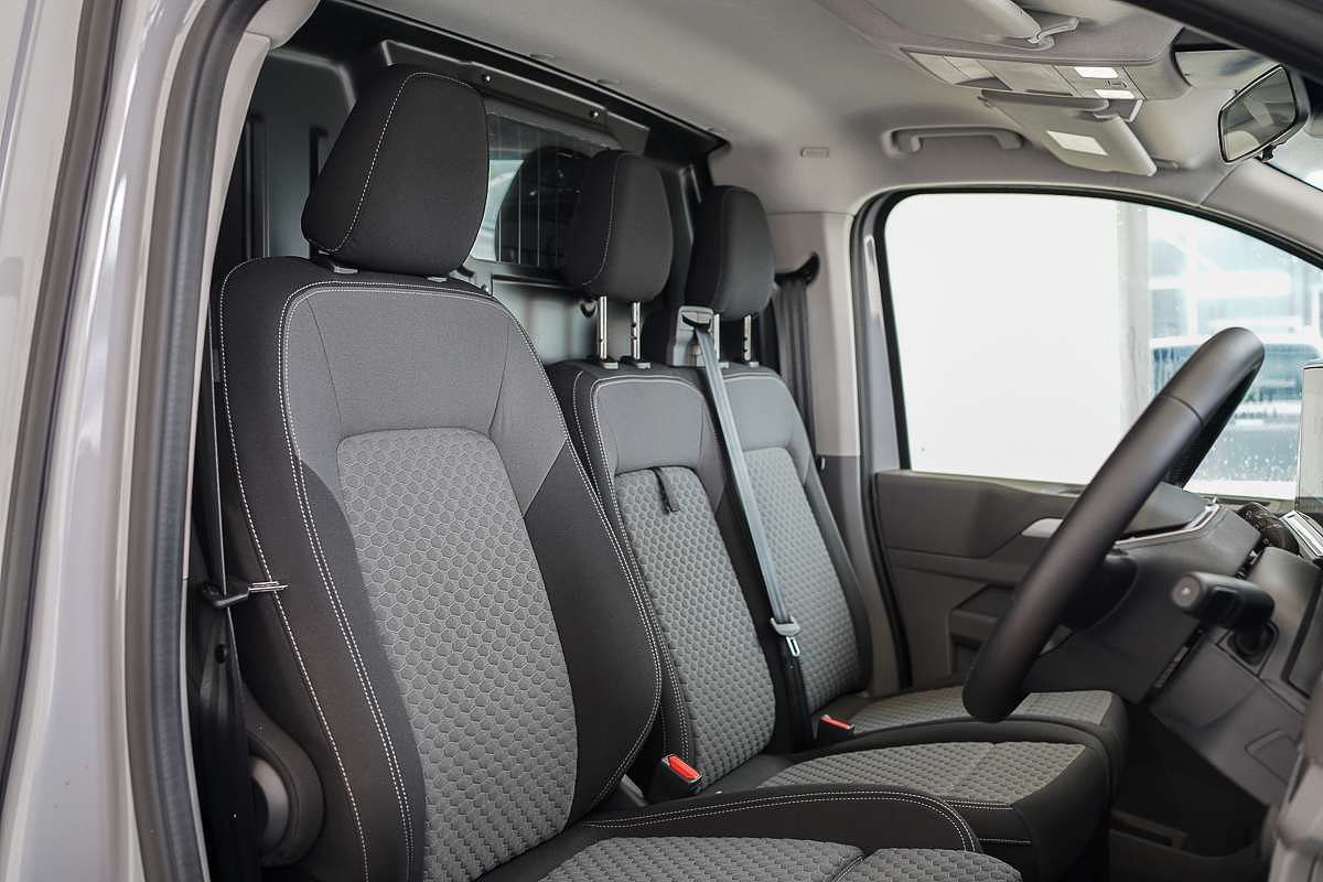 2025 Volkswagen Transporter TDI 125kW NSN SWB Low Roof