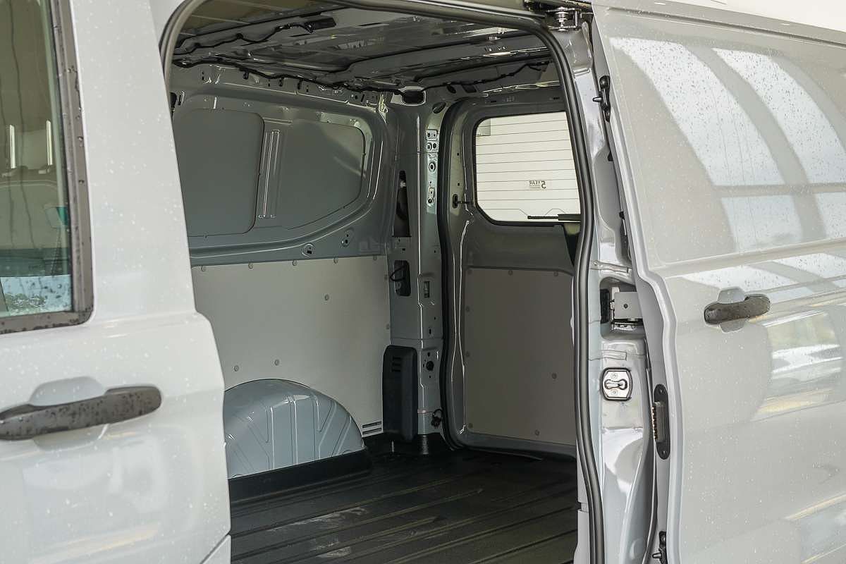 2025 Volkswagen Transporter TDI 125kW NSN SWB Low Roof