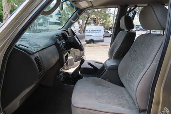 2002 Nissan Patrol ST GU III