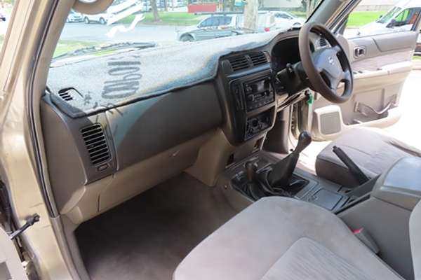 2002 Nissan Patrol ST GU III