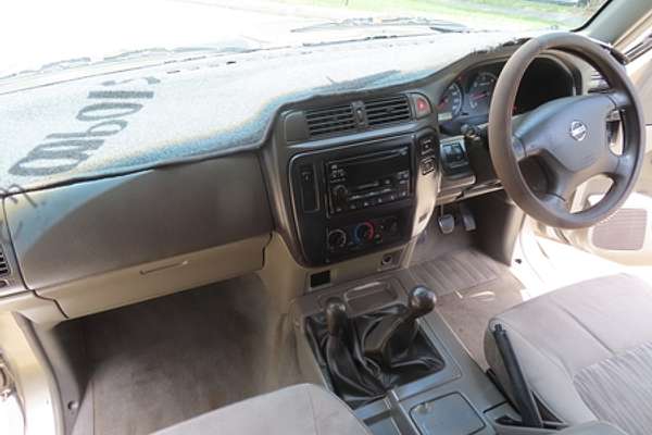 2002 Nissan Patrol ST GU III