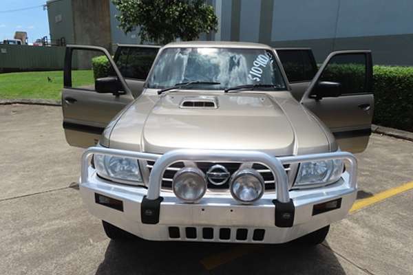 2002 Nissan Patrol ST GU III