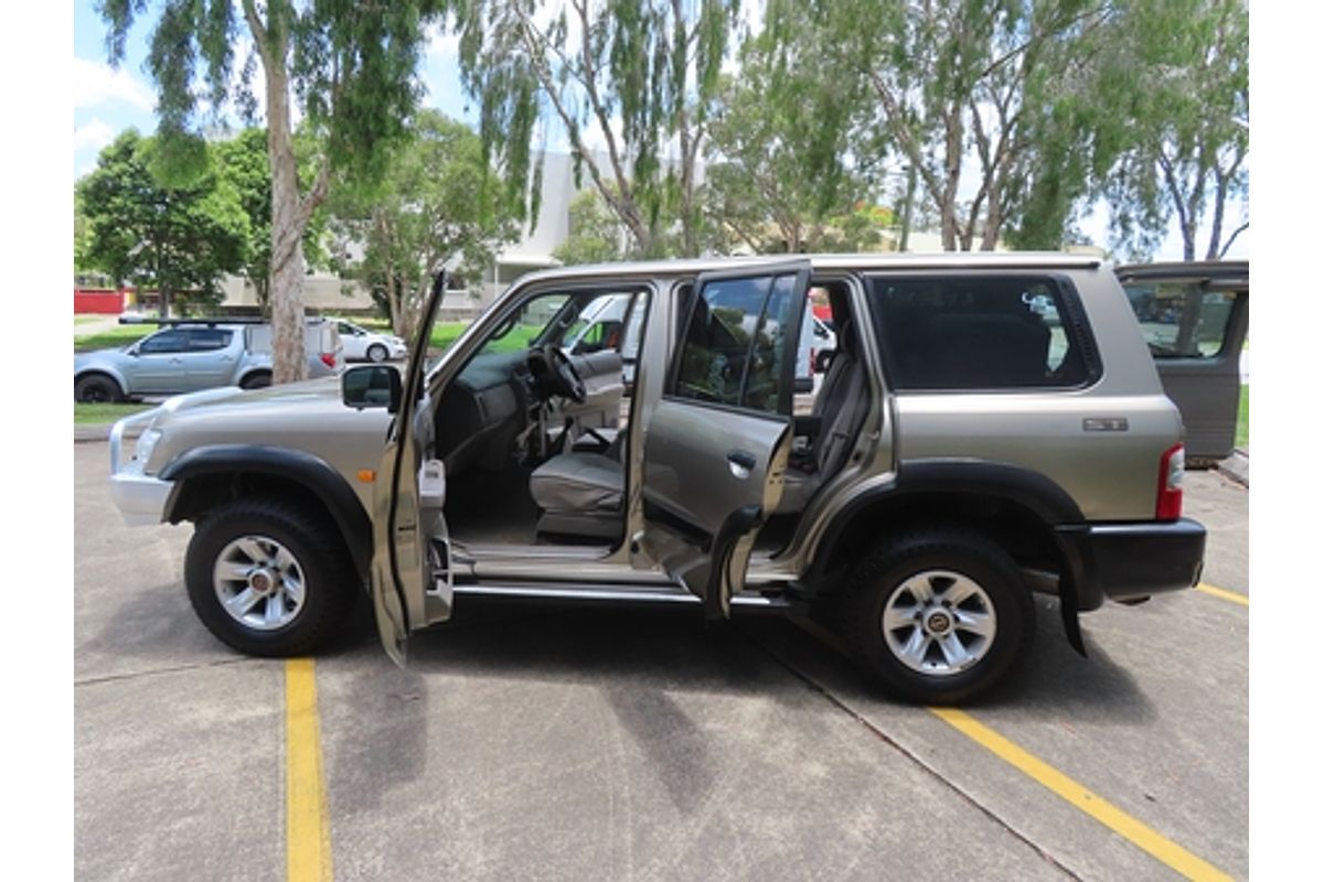 2002 Nissan Patrol ST GU III