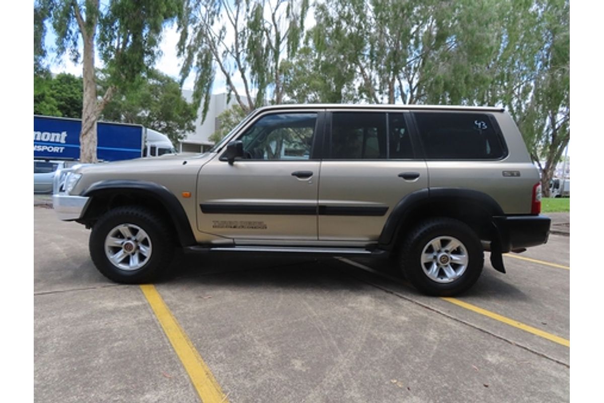 2002 Nissan Patrol ST GU III