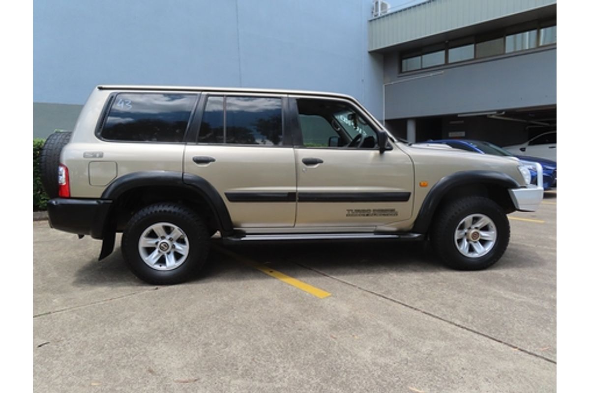 2002 Nissan Patrol ST GU III