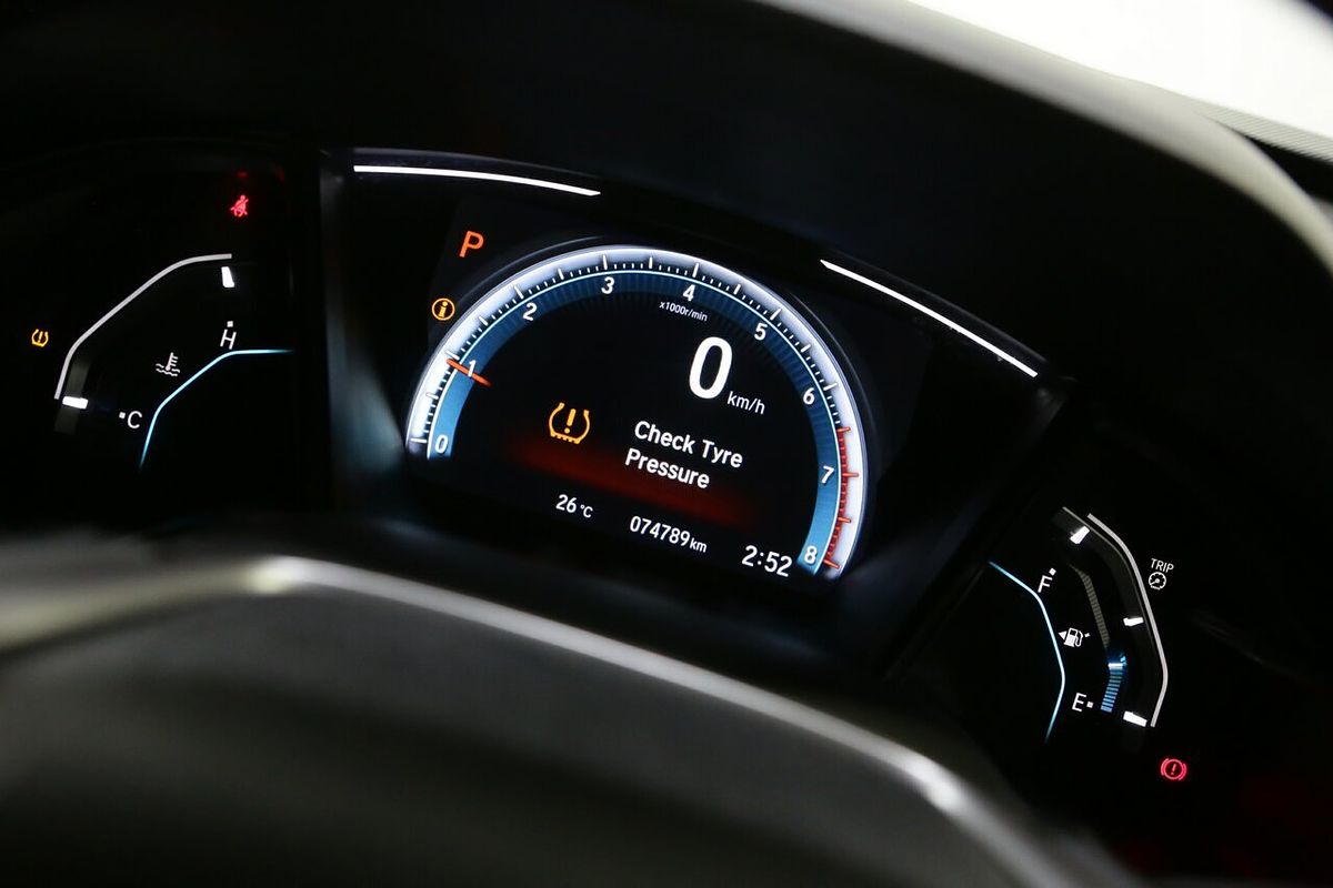 2018 Honda Civic VTi-LX 10th Gen