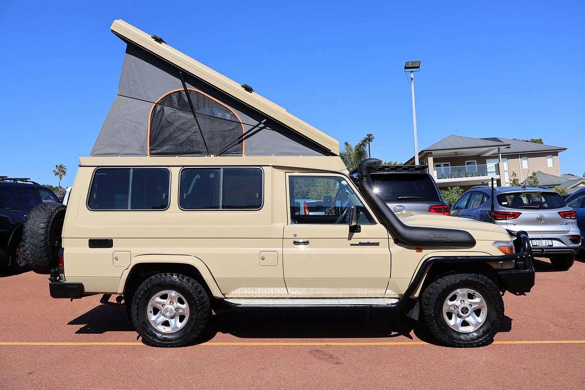 2022 Toyota Landcruiser GXL Troopcarrier VDJ78R