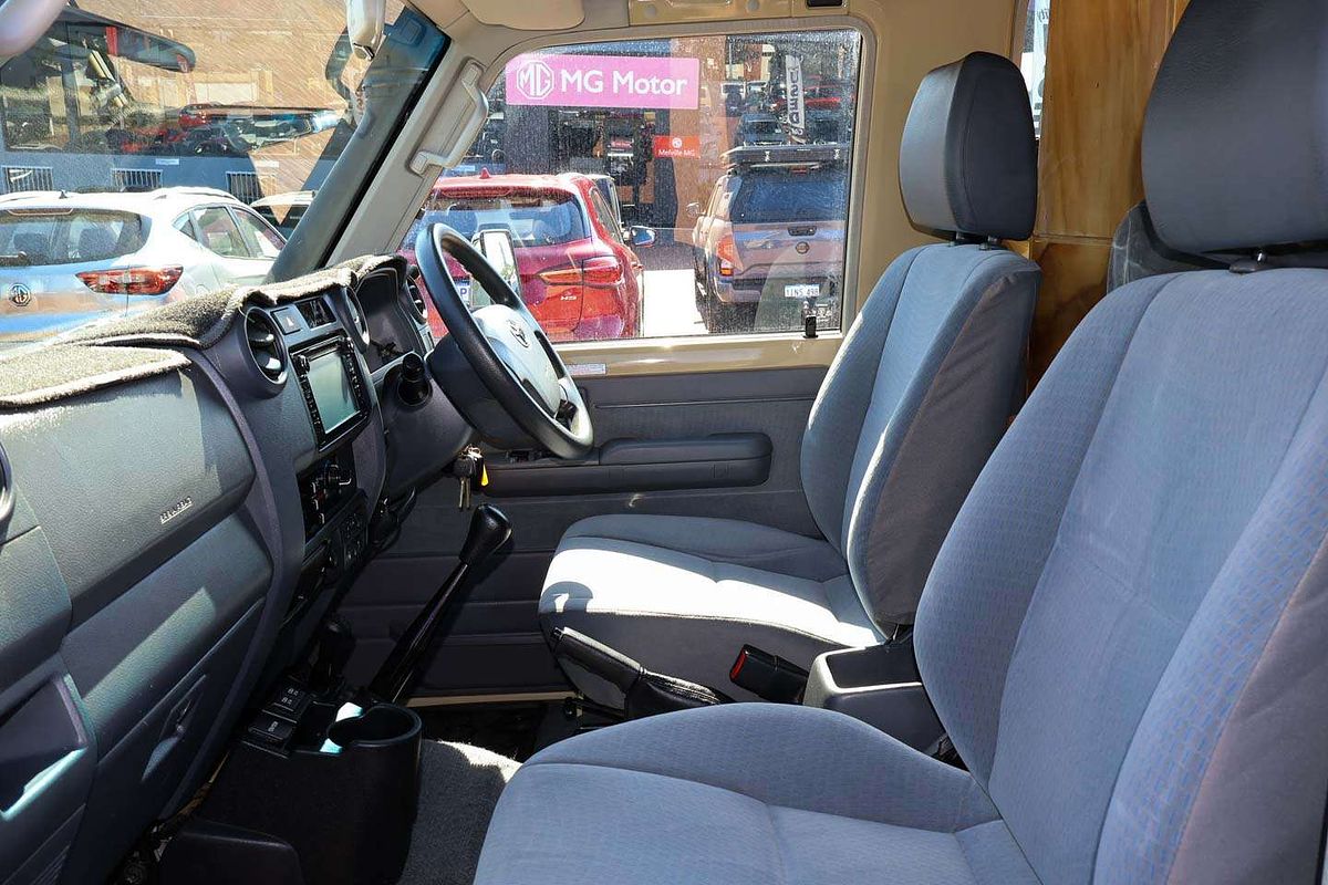 2022 Toyota Landcruiser GXL Troopcarrier VDJ78R