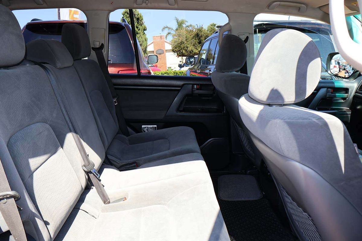 2017 Toyota Landcruiser GXL VDJ200R