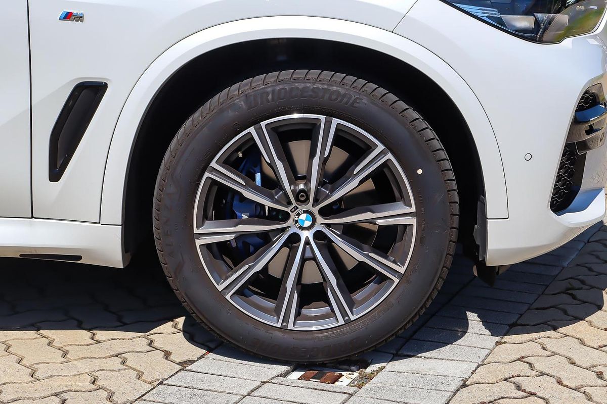 2022 BMW X5 xDrive30d M Sport G05