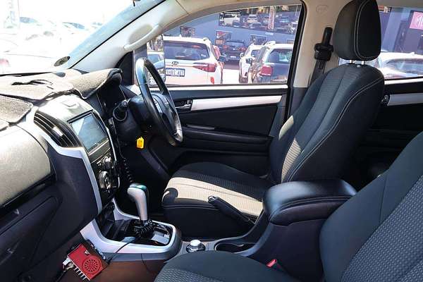 2017 Isuzu MU-X LS-M