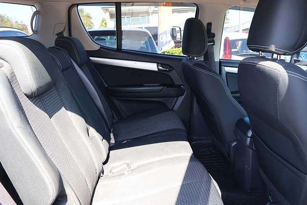 2017 Isuzu MU-X LS-M