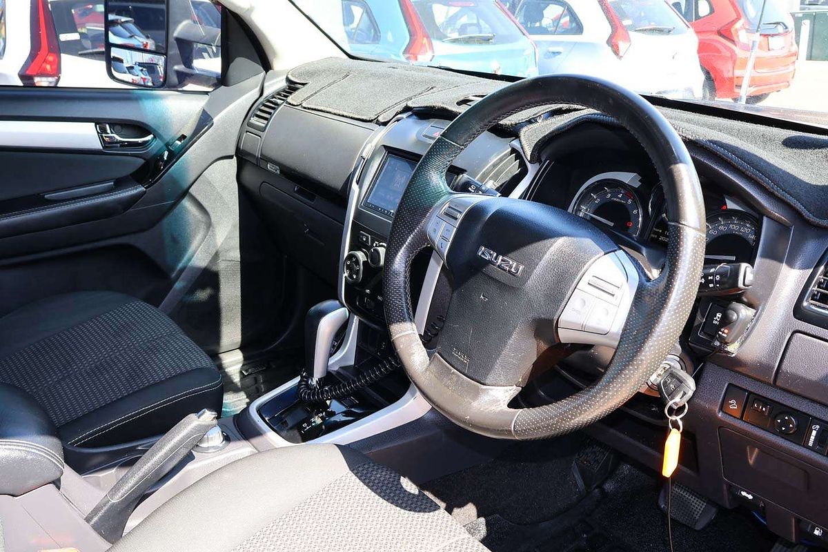 2017 Isuzu MU-X LS-M