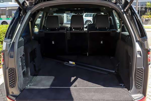 2020 Land Rover Discovery SD6 HSE Series 5