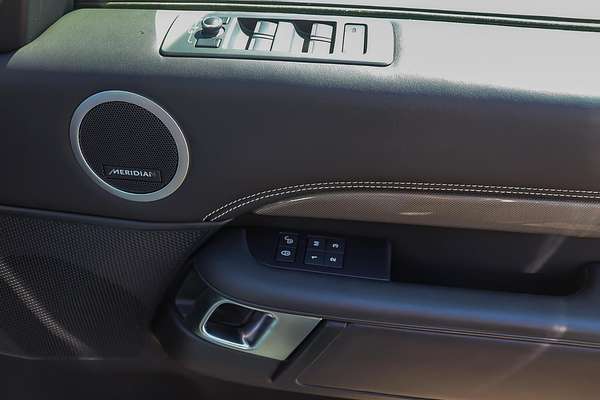 2020 Land Rover Discovery SD6 HSE Series 5