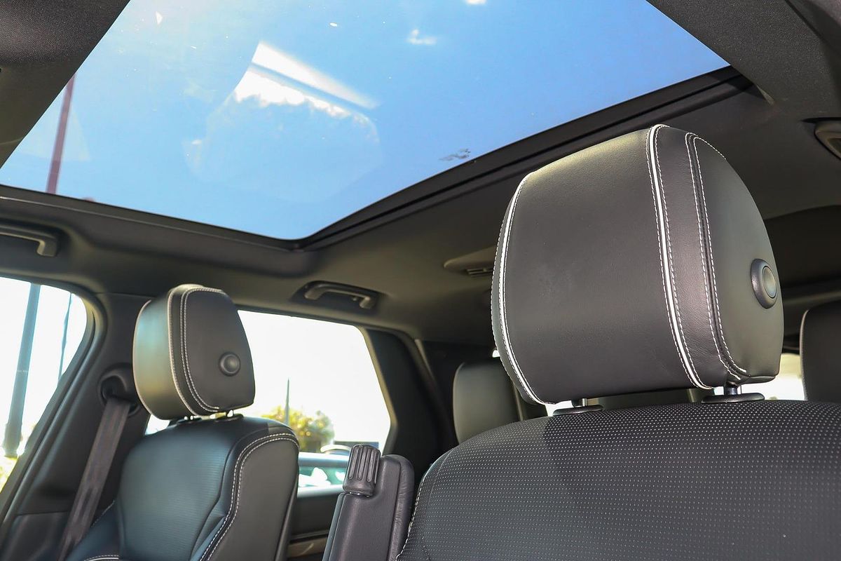 2020 Land Rover Discovery SD6 HSE Series 5