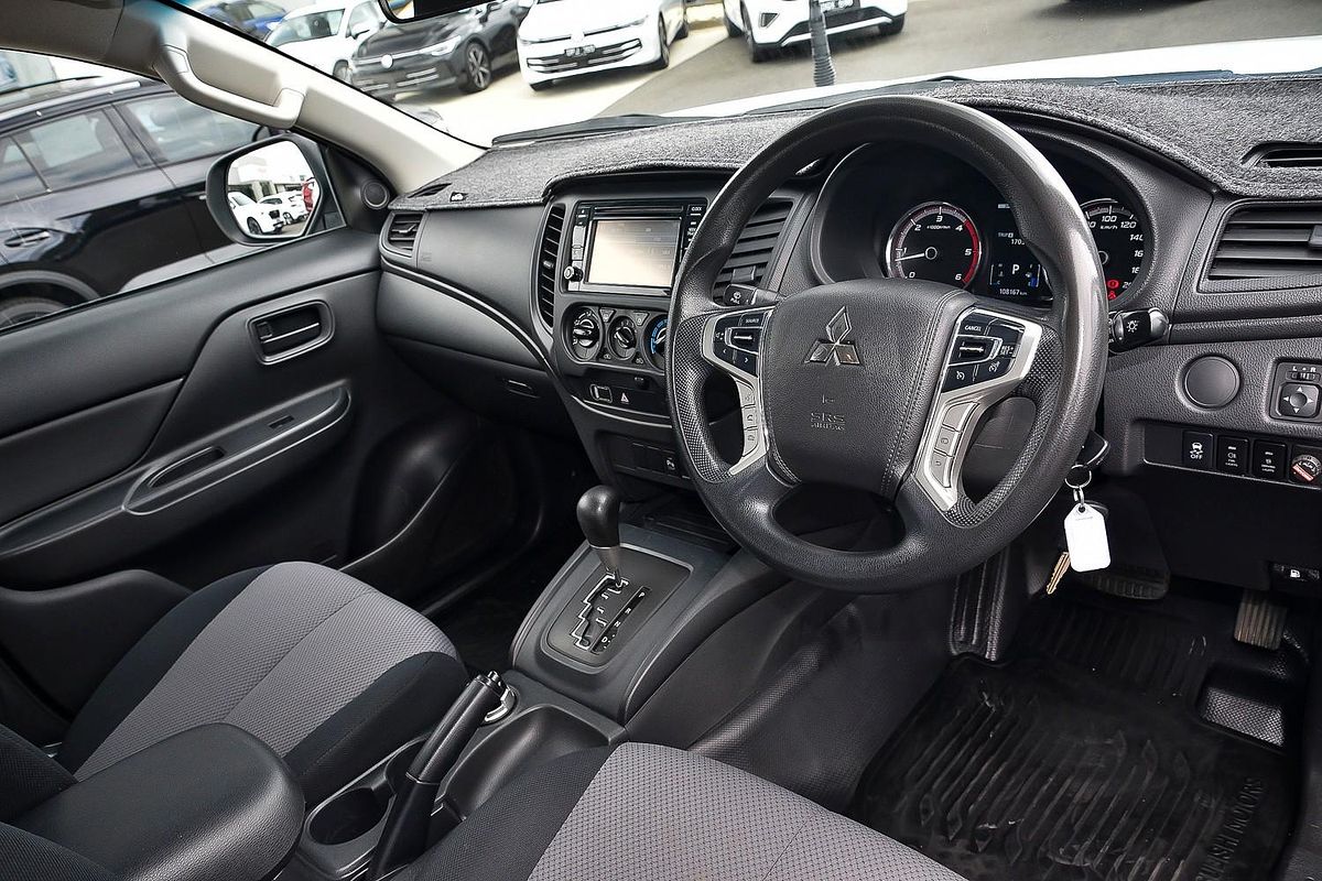 2019 Mitsubishi Triton GLX MR 4X4